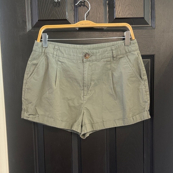Forever 21 Pants - Forever 21 Sage Green Women's Cargo Shorts